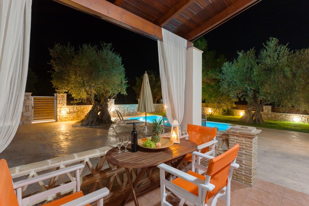 Evalexia Villa - Luxury Villa With Private Pool Near Laganas Perfect For Groups By Villa Mana Gers Kalamákion المظهر الخارجي الصورة