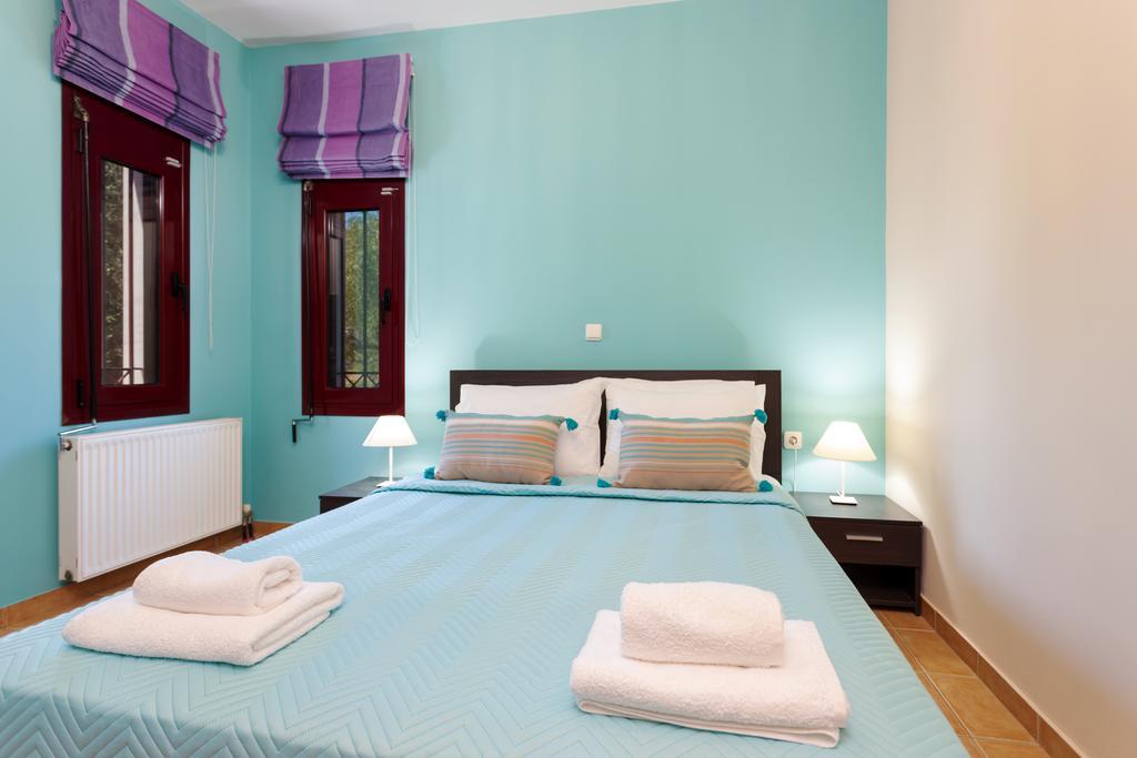 Evalexia Villa - Luxury Villa With Private Pool Near Laganas Perfect For Groups By Villa Mana Gers Kalamákion المظهر الخارجي الصورة