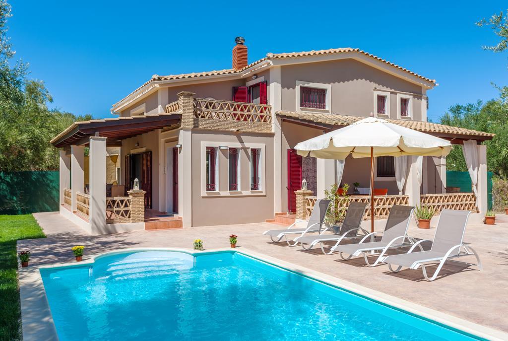 Evalexia Villa - Luxury Villa With Private Pool Near Laganas Perfect For Groups By Villa Mana Gers Kalamákion المظهر الخارجي الصورة