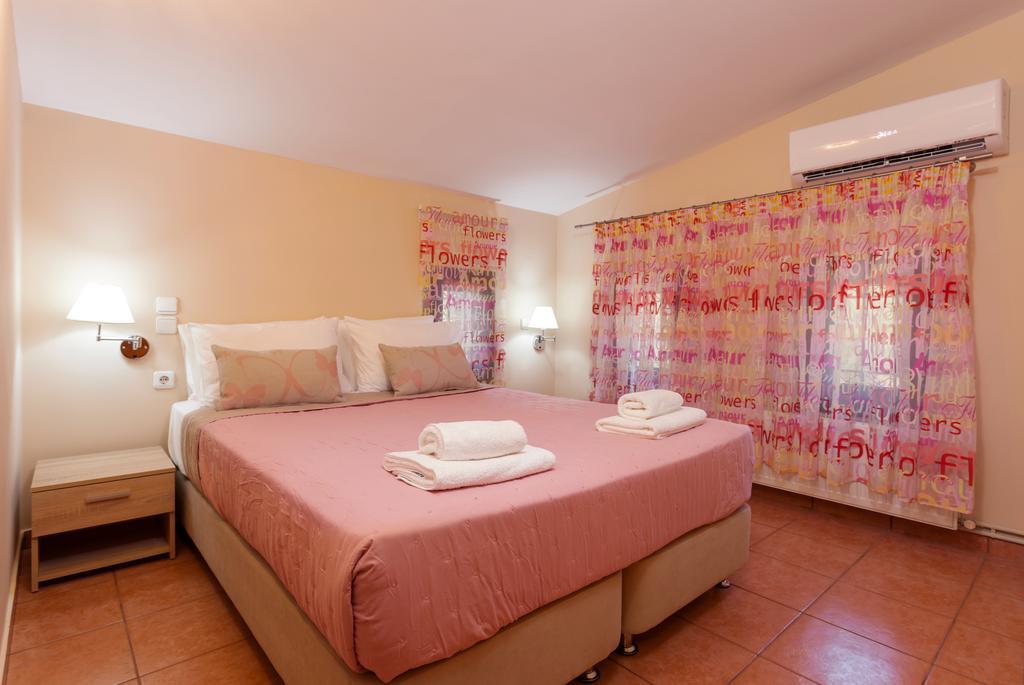 Evalexia Villa - Luxury Villa With Private Pool Near Laganas Perfect For Groups By Villa Mana Gers Kalamákion المظهر الخارجي الصورة