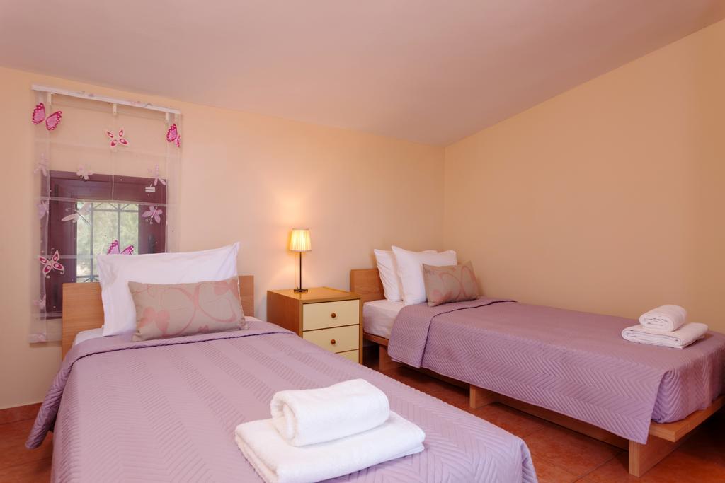 Evalexia Villa - Luxury Villa With Private Pool Near Laganas Perfect For Groups By Villa Mana Gers Kalamákion المظهر الخارجي الصورة